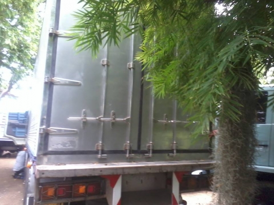 ขายรถ 12 ล้อตู้เย็นพร้อมเครื่องฟิต