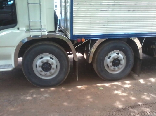 ขายรถ 12 ล้อตู้เย็นพร้อมเครื่องฟิต