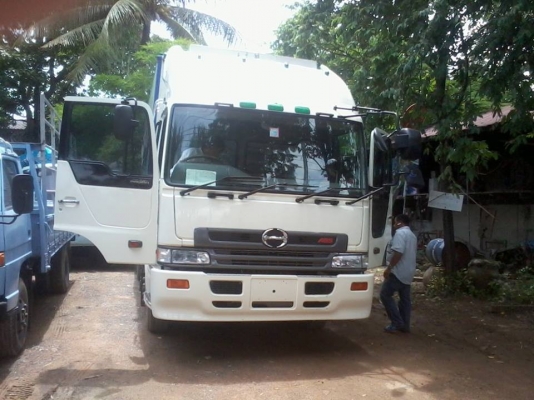 ขายรถ 12 ล้อตู้เย็นพร้อมเครื่องฟิต