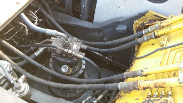 ต้องการขายแบคโฮ ซูมิโตโม่ SH200A3