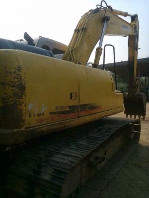 ต้องการขายแบคโฮ ซูมิโตโม่ SH200A3