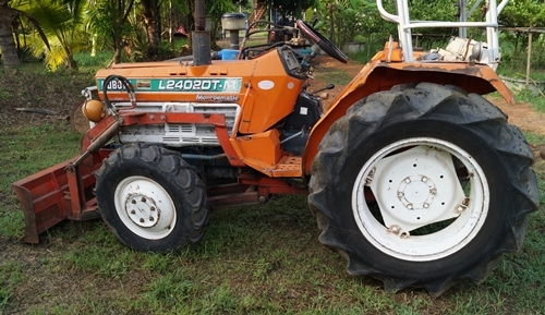 ขายรถไถ KUBOTA L2402 DT ระบบ 4 WD สภาพเดิม ๆ พร้อมใช้