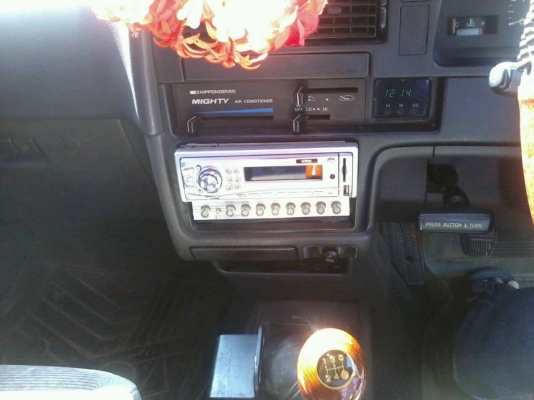 TOYOTA HILUX MIGHTY-X