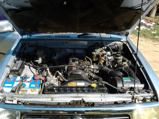 TOYOTA HILUX MIGHTY-X