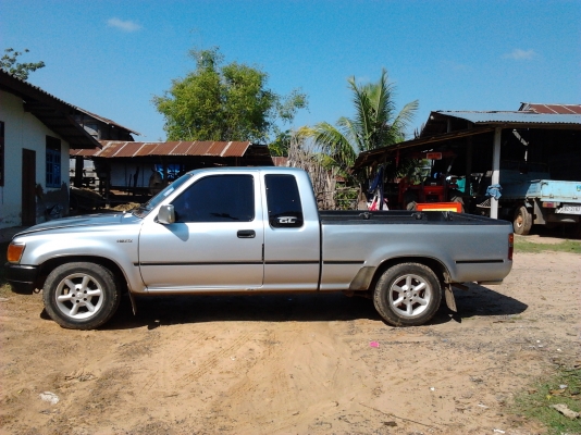 TOYOTA HILUX MIGHTY-X