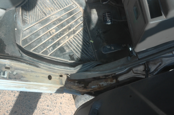 นิสสันบิ๊กเอ็มฝาแดงปี36 นิสสันบิ๊กเอ็มฝาแดงปี36