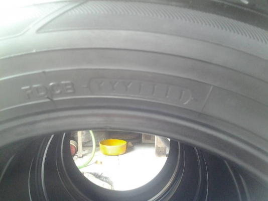 ขายยาง YOKOHAMA EARHT-1 195/60/15 ปี11 ชุดละ 3,400 บาท