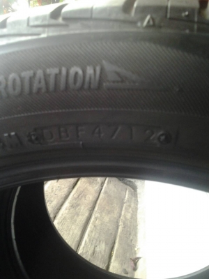 ขายยาง BRIDGESTONE MY02 215/50/17 ปลายปี12 คู่ละ 3,600 บาท