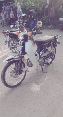 ขาย C70 สวยๆคับ เล่มเครื่องพร้อมโอน โครงเดี๋ยวออกใบซื้อขายให้ครับ เครื่อง wave 110 คับ