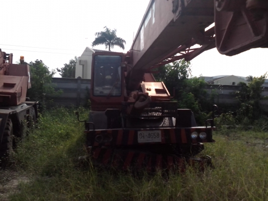 ขายรถเครน4ล้อมี20-25ตัน มีหลายคัน ขายรถเครน4ล้อมี20-25ตัน มีหลายคัน