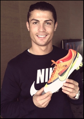 Nike Mercurial Victory IV CR Ronaldo Edition