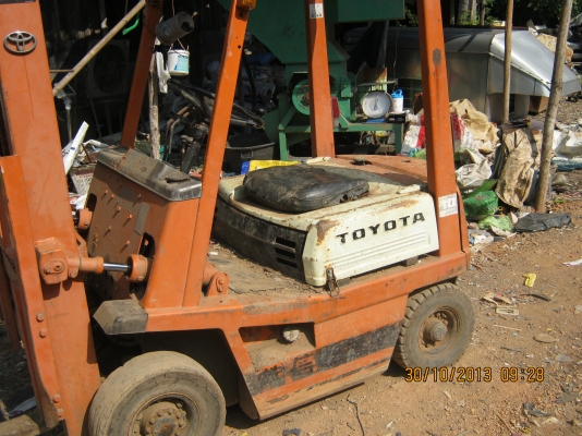 ขายรถโฟคลิฟยกๆด้1ตันด่วน