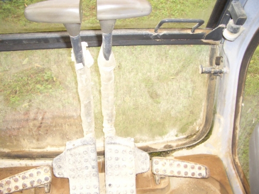 ฮิตาชิ EX120 รถเก่านอกพร้อมใช้ ฮิตาชิ EX120 รถเก่านอกพร้อมใช้