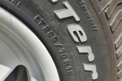 ขอขายแม็กเบดเล่พร้อมยาง BF 265/70R16 ปี12