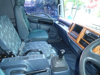 ขายด่วนรถตู้ HINO MEGA FG ตู้ 10 บาน ลดราคาแล้วเหลือ 1,230,000