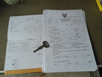 ขายด่วนรถตู้ HINO MEGA FG ตู้ 10 บาน ลดราคาแล้วเหลือ 1,230,000