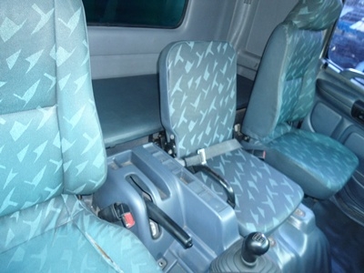 ขายด่วนรถตู้ HINO MEGA FG ตู้ 10 บาน ลดราคาแล้วเหลือ 1,230,000