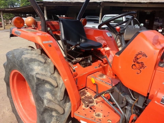 คูโบต้า L3408 4 WD 2 เพลาพร้อมใบมีดตราช้างเสปเชี่ยน เดิมๆใช้งานได้เลย