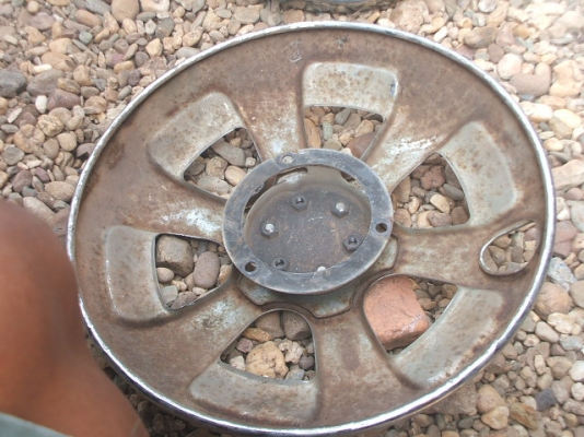 ฝาครอบล้อ HINO