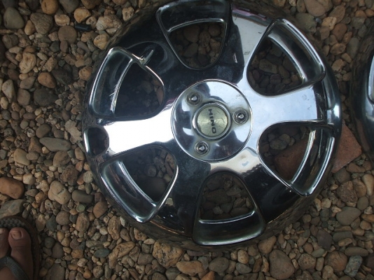 ฝาครอบล้อ HINO