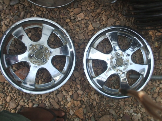 ฝาครอบล้อ HINO