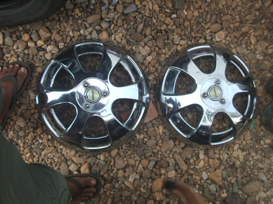 ฝาครอบล้อ HINO