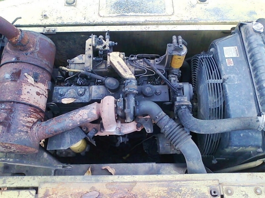 รถแบคโฮ KOMATSU PC200-6 สภาพอย่างสวย สีอย่างเดิม ๆ มีทะเบียนพร้อม รถสวยตรวจเช็คถ่ายน้ำมันทุกระยะจากศูนย์ KOMATSU.