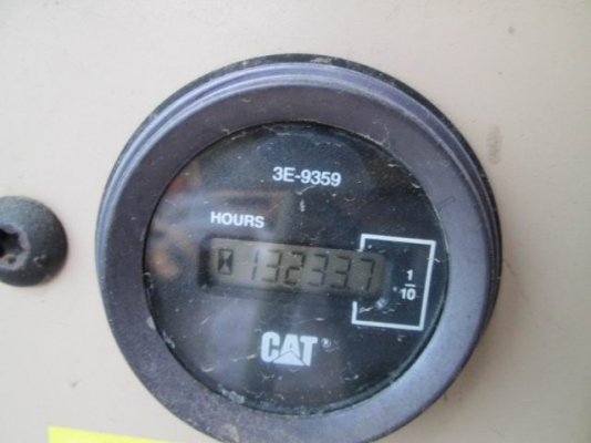 ขาย รถเกรด CATERPILLAR 140H-2ZK02xxx เก่านอก สวยมากๆ เดิมๆ 3,600,000 TEL : 087-0339334 (อ็อฟ) ขาย รถเกรด CATERPILLAR 140H-2ZK02xxx เก่านอก สวยมากๆ เดิมๆ 3,600,000 TEL : 087-0339334 (อ็อฟ)