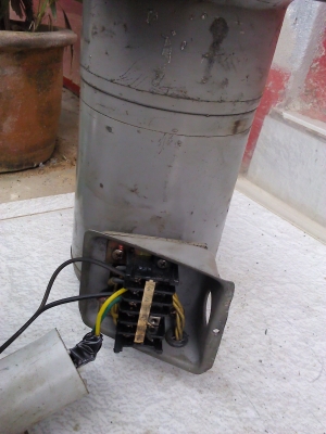 (ถ่ายVDOให้ดู)มอเตอร์เกียร์ FUJI ขนาด 200 W. หมุนที่ 360 รต่อนาที แรงบิดเยอะ 220V. 3 เฟส แต่ต่อใช้ไฟบ้าน220 V.ได้ (ถ่ายVDOให้ดู)มอเตอร์เกียร์ FUJI ขนาด 200 W. หมุนที่ 360 รต่อนาที แรงบิดเยอะ 220V. 3 เฟส แต่ต่อใช้ไฟบ้าน220 V.ได้