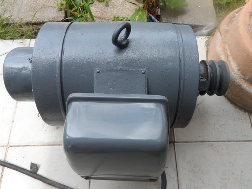 ขายมอเตอร์ mitsubishi ขนาด 3HP เปลือกหนา ไฟ 220v 2 สาย สภาพพร้อมใช้