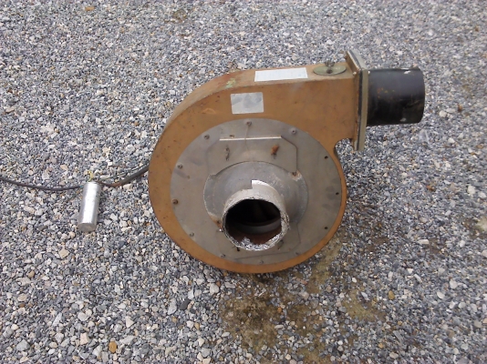 (มีVDO)โบเวอร์ญี่ปุ่น1แรงม้าเป่าลมออกหรือใช้งานเพื่อดูดอากาศออกก็ได้รอบสูงลมแรงประกอบจากญี่ปุ่นใช้ไฟบ้านเราได้