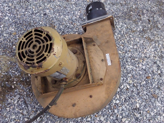 (มีVDO)โบเวอร์ญี่ปุ่น1แรงม้าเป่าลมออกหรือใช้งานเพื่อดูดอากาศออกก็ได้รอบสูงลมแรงประกอบจากญี่ปุ่นใช้ไฟบ้านเราได้