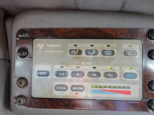 ROUGH TERRAIN CRANE TR100M-1