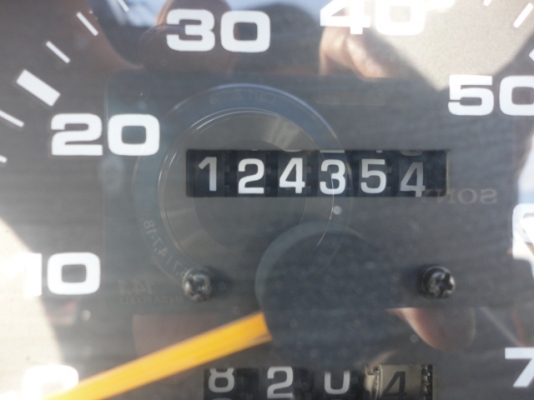 ROUGH TERRAIN CRANE TR100M-1