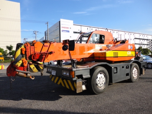 ROUGH TERRAIN CRANE TR100M-1