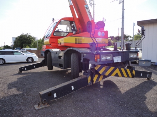 ROUGH TERRAIN CRANE TR100M-1