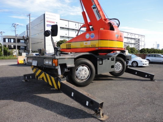 ROUGH TERRAIN CRANE TR100M-1