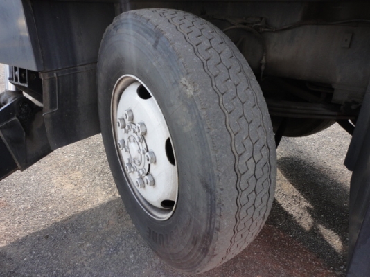 ROUGH TERRAIN CRANE TR100M-1