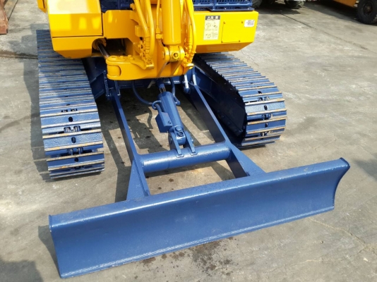 ขาย รถขุด KOMATSU รุ่น PC30-6-  มือสองญี่ปุ่น
