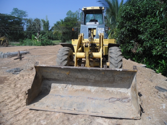 ขายรถตักร่ล้อยางสพรับใช้ ขายรถตักร่ล้อยางสพรับใช้