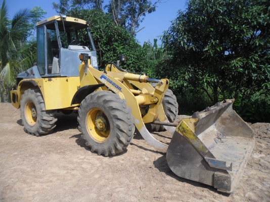 ขายรถตักร่ล้อยางสพรับใช้