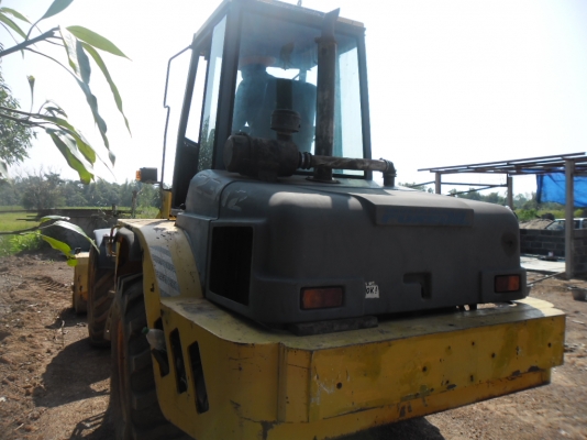 ขายรถตักร่ล้อยางสพรับใช้ ขายรถตักร่ล้อยางสพรับใช้