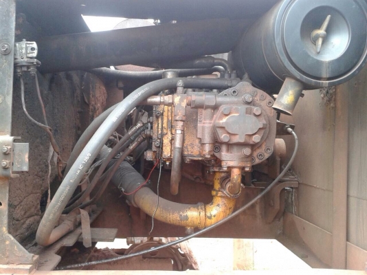 PC200-3 ช่วงล่างได้ เอวได้ เครื่องHIN0 HO7C 185แรง ปั้มได้ .รภสวยดี บูชโซ่มีแตก.... PC200-3 ช่วงล่างได้ เอวได้ เครื่องHIN0 HO7C 185แรง ปั้มได้ .รภสวยดี บูชโซ่มีแตก....