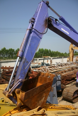 ขาย รถขุด แบคโฮ KOMATSU PC128US เก่านอก สวยๆ 1,300,000 TEL : 087-0339334 (อ็อฟ) ขาย รถขุด แบคโฮ KOMATSU PC128US เก่านอก สวยๆ 1,300,000 TEL : 087-0339334 (อ็อฟ)