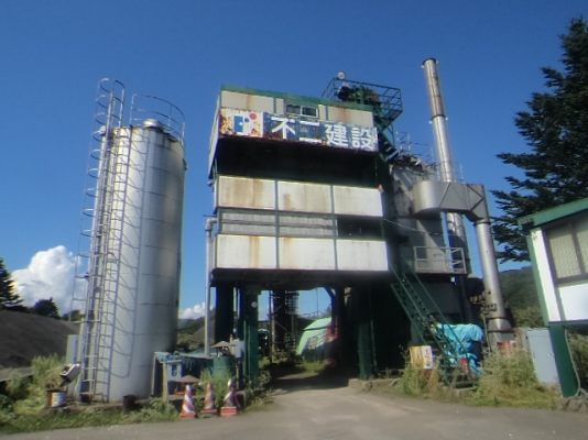 ขายเครื่องแพลนท์ยางมะตอย NAP800 สินค้าอยู่ที่ญี่ปุ่นค่ะ ถ้าสนใจรบกวนโทร.080-656-5422 (หนิง)