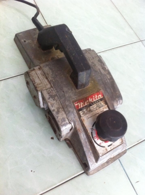 กบไสไม้Makita 1804N ของแท้100\% สภาพดีมาก ราคาถูก
