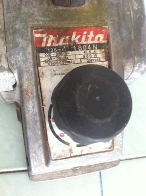 กบไสไม้Makita 1804N ของแท้100\% สภาพดีมาก ราคาถูก กบไสไม้Makita 1804N ของแท้100\% สภาพดีมาก ราคาถูก