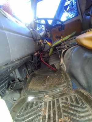 ด่วน!!6ล้อดั้ม FB112 เครื่อง117แรง WO4D รถห้างแท้ สวยๆ..... ด่วน!!6ล้อดั้ม FB112 เครื่อง117แรง WO4D รถห้างแท้ สวยๆ.....