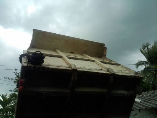 ด่วน!!6ล้อดั้ม FB112 เครื่อง117แรง WO4D รถห้างแท้ สวยๆ..... ด่วน!!6ล้อดั้ม FB112 เครื่อง117แรง WO4D รถห้างแท้ สวยๆ.....