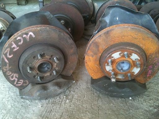 ขาย จาน + ปํ้ม 4 พอด  toyota  อาริโต้